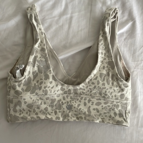 NWOT LULULEMON align bra - Picture 2 of 2